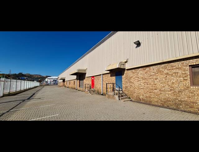 9,000M² WAREHOUSE TO LET IN MEADOWDALE